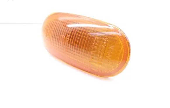 Front fender indicator light