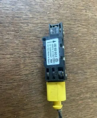 Audi A3 S3 8P Airbag deployment crash/impact sensor 4B0959643E 200079 0232H23108V0