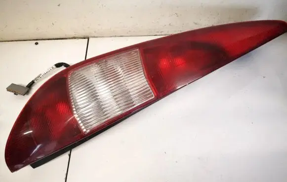 Ford Mondeo Mk III Rear/tail lights 1s7113405c 1s71-13405-c