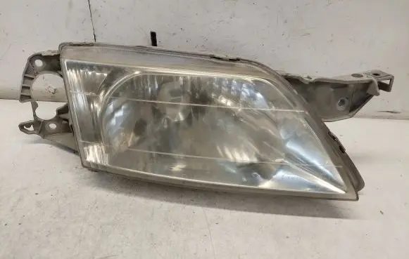 Mazda Premacy Headlight/headlamp