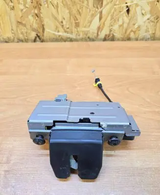 Volvo XC90 Tailgate/trunk/boot lock/catch/latch 31253053 11148