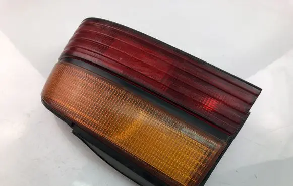 Mitsubishi Space Wagon Rear/tail lights 0437829R