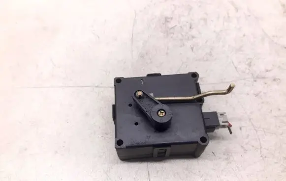 Mitsubishi Galant Air flap motor/actuator CAB501A048B MR283276 61126