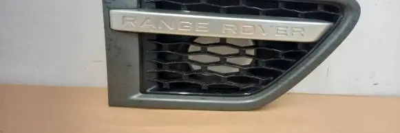 Land Rover Range Rover Sport L320 Fender grill AH3M16A414 047442166 22090900