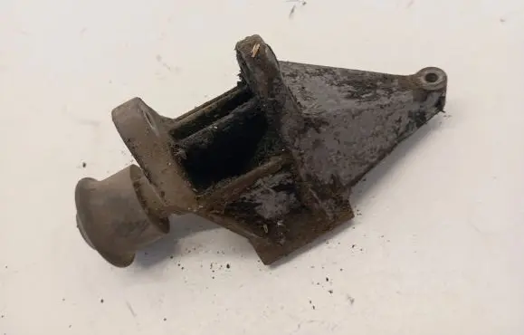 Generator/alternator bracket
