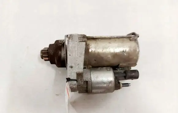 Volkswagen Polo V 6R Starter motor 02T911024N