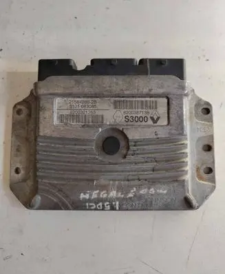 Renault Scenic II - Grand scenic II Engine control unit/module 215842882b