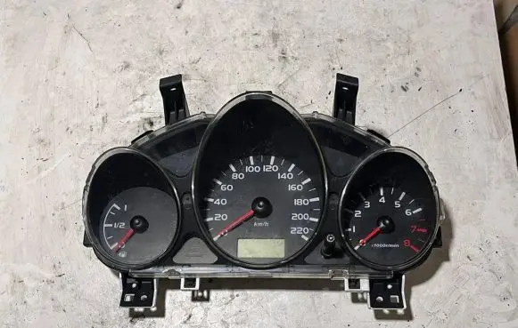 Mitsubishi Colt Speedometer (instrument cluster) 1300BENZIN