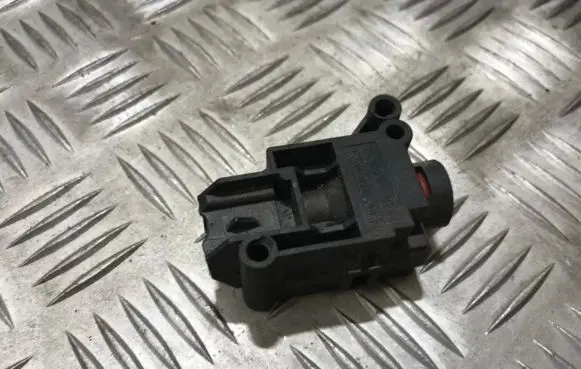 Ford Fiesta Fuel cut-off switch f2ab9341aa f2ab-9341-aa