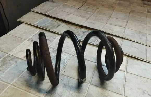 BMW 3 E46 Rear coil spring