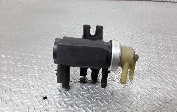 Citroen C5 Turbo solenoid valve 9661960380