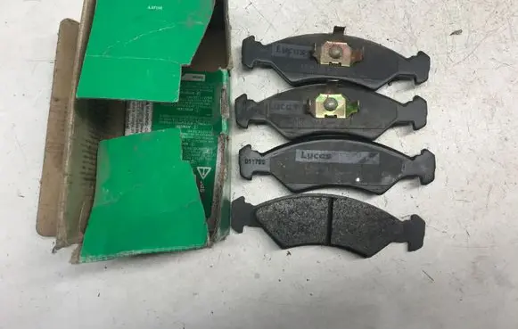 Ford Fiesta Brake pads (front) 3322936403111 55012811GMS GDB311