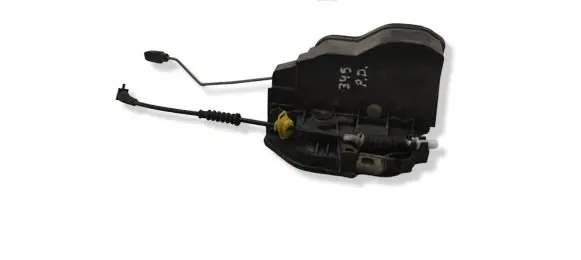 BMW X3 E83 Front door lock 7036170
