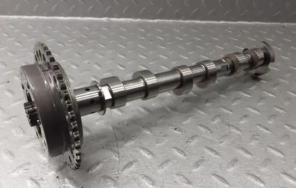 BMW X1 F48 F49 Camshaft 8629906 8664035 11368629906