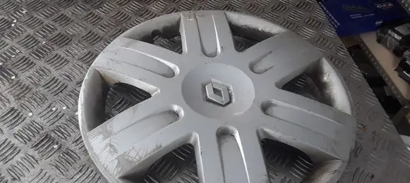 Renault Scenic II - Grand scenic II R16 wheel hub/cap/trim 8200134771