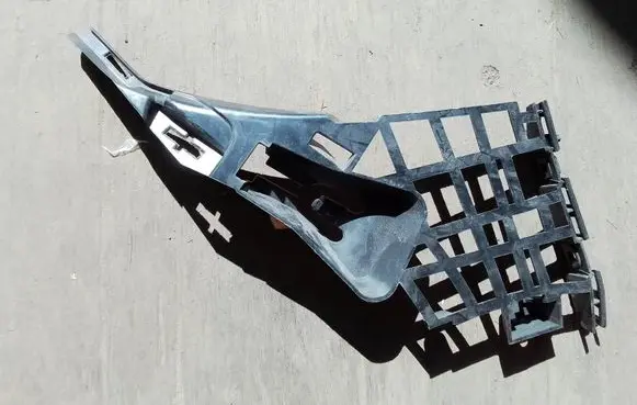 Mercedes-Benz CLA C117 X117 W117 Front bumper mounting bracket A1178850621