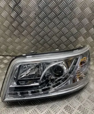 Volkswagen Transporter - Caravelle T5 Headlight/headlamp SK3482VWT503