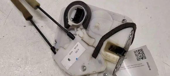 Mazda 6 Front door lock 8K04B0197