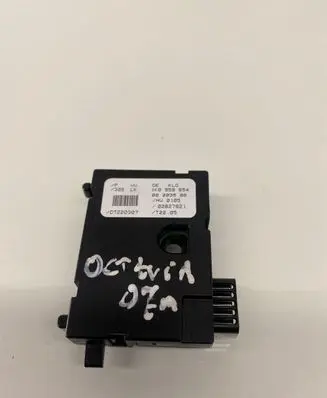 Skoda Octavia Mk2 (1Z) Steering angle sensor 1K0959654 02827821