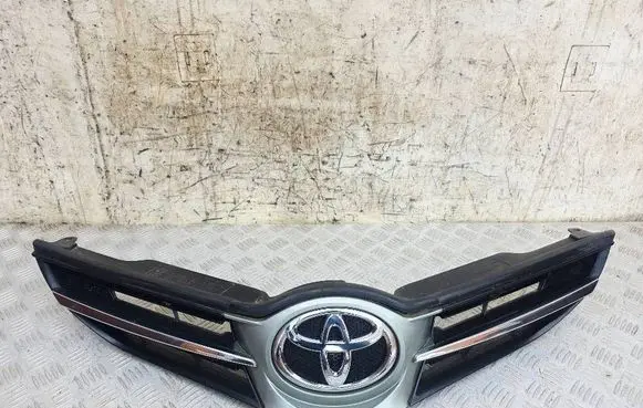 Toyota Auris E180 Front bumper upper radiator grill 5311402260