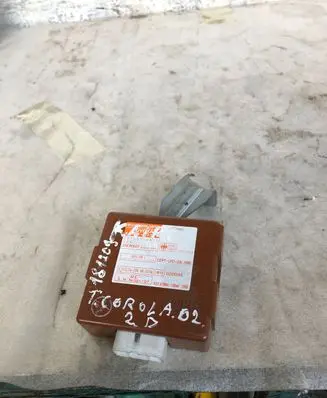 Toyota Corolla Verso E121 Door control unit/module 8974112210