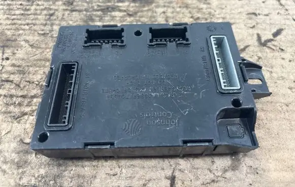 Opel Vivaro BSM Control unit 284B18533R 21331600 29206831