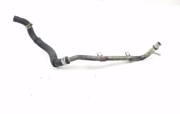 Toyota Avensis T270 Engine coolant pipe/hose