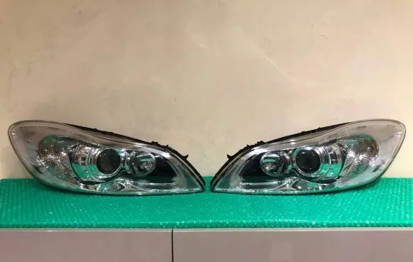 Volvo C30 Headlights/headlamps set 31214803 31214804 0301255282