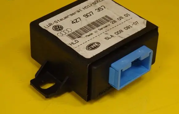 Audi A4 S4 B6 8E 8H Light module LCM 4Z7907357