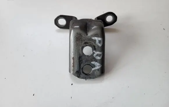 Nissan Pulsar Front door lower hinge 