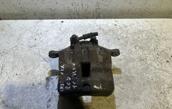 Opel Insignia A Front brake caliper