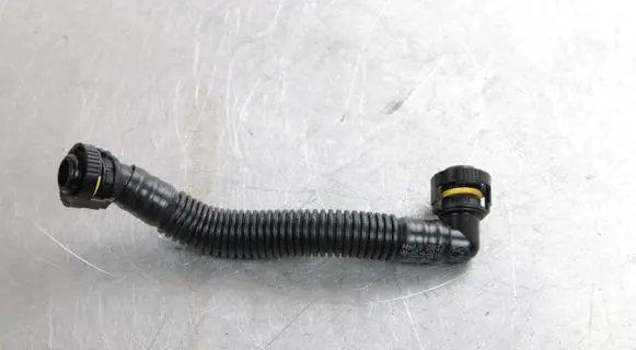 Ford Fiesta Breather hose/pipe H1BG6758AA