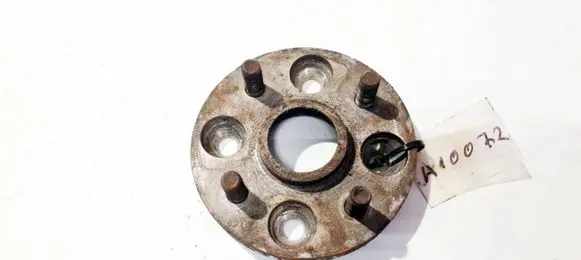 Toyota Corolla E120 E130 Front wheel hub