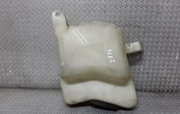 KIA Carnival Coolant expansion tank/reservoir