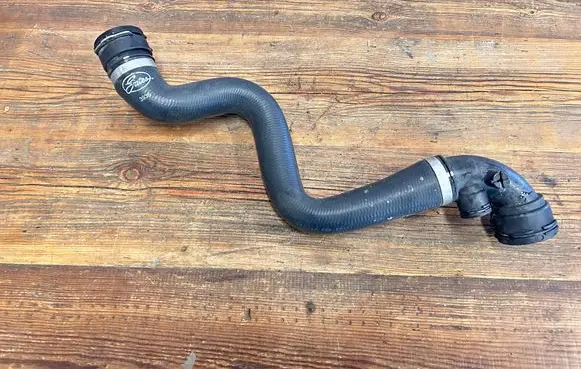 BMW 3 E46 Coolant pipe/hose 