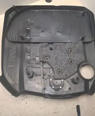 BMW 5 GT F07 Engine cover (trim) 7800575 11252010 01102103104105