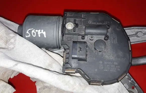 Mercedes-Benz E W212 Wiper motor 1397220666 3397021442 1213716330