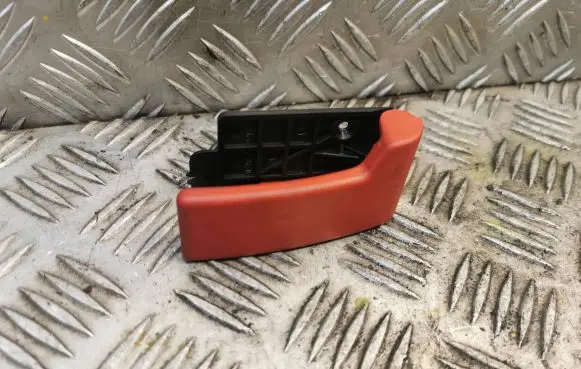 Engine bonnet (hood) release handle