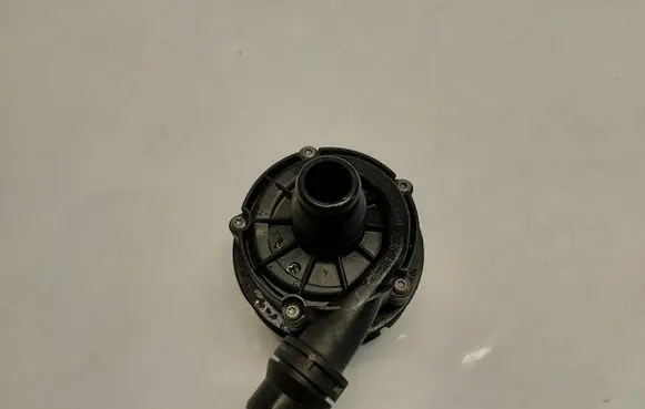 Mercedes-Benz EQA Water pump A0005002686-JLK01