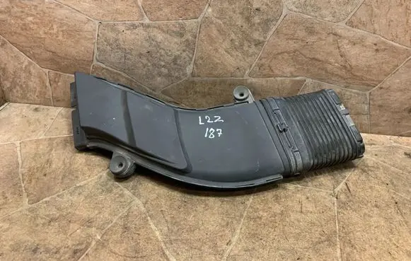Mercedes-Benz GLS X166 Air intake hose/pipe A2760902637