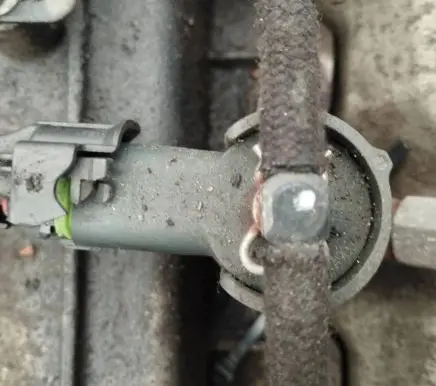 Hyundai i30 Fuel injector 0445110320