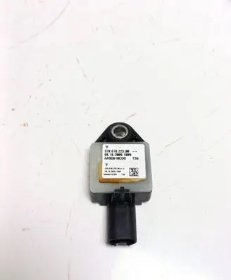 Porsche Panamera (970) Airbag deployment crash/impact sensor 97061822300 AA9D610CDD