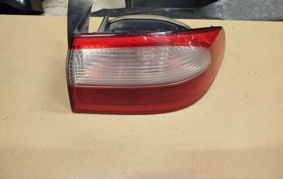 Renault Laguna II Rear/tail lights 8200002474 hatchback