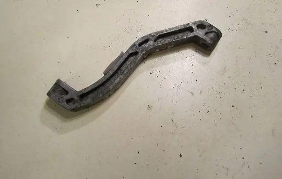 Volkswagen Golf V Engine mounting bracket 1K0199359E