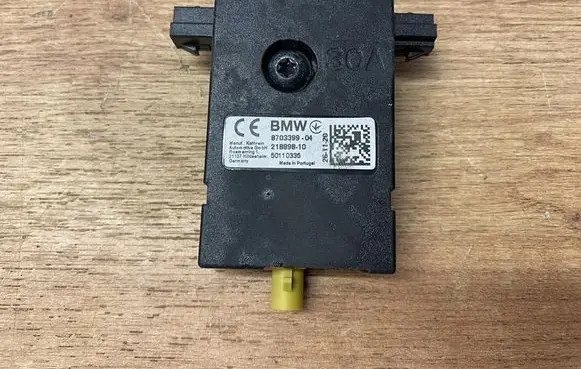 BMW 5 G30 G31 G38 Aerial antenna amplifier 8703399