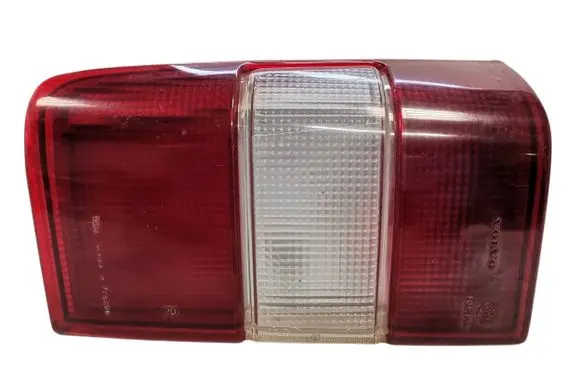 Tailgate rear/tail lights