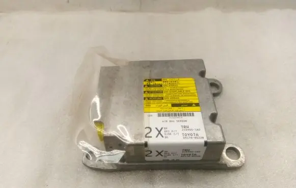 Toyota Avensis T250 Airbag control unit/module 215955102 8917005220