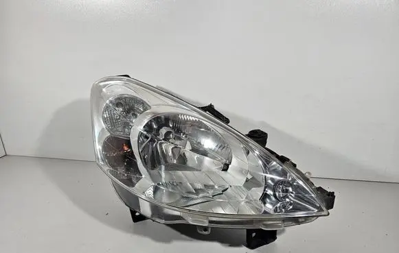 Peugeot Partner Headlights/headlamps set 