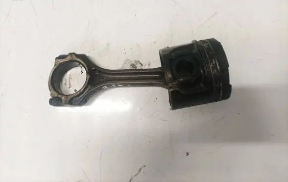 Mazda 6 Piston with connecting rod
