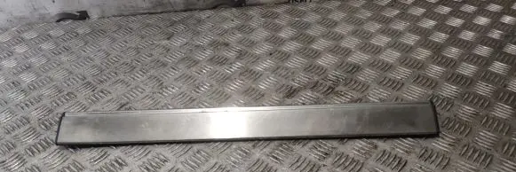 Mercedes-Benz CLS C218 X218 Front sill (body part) A2126801735